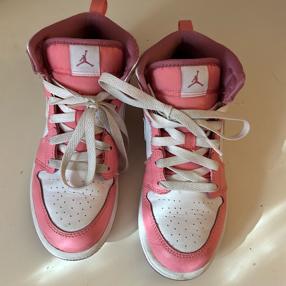 Girls Pink Jordan 1 Mid size 2Y